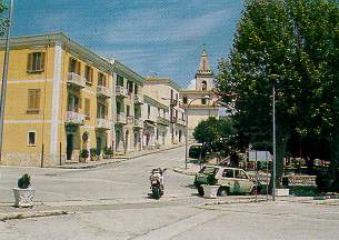 Cantalupo nel Sannio "La Piazza"